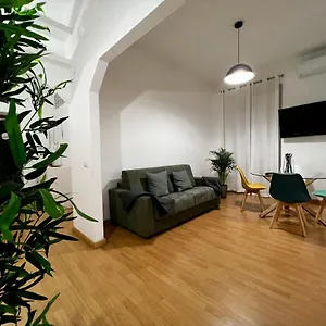 Appartamento Conte Rosso, Roma